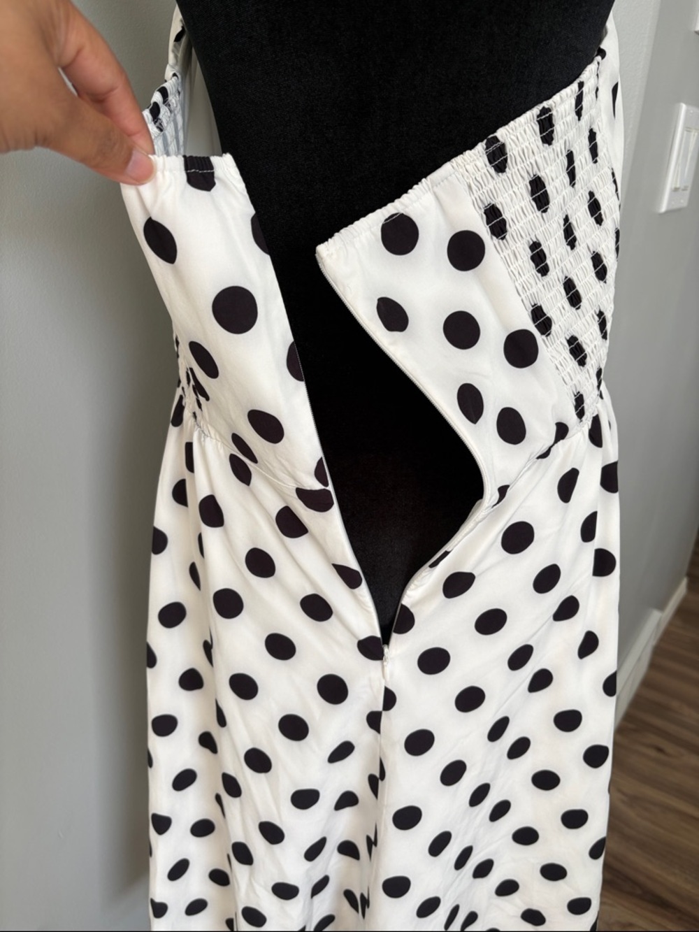 Belle Poque Vintage Style White Dress with Polka dots - Picture 4 of 7